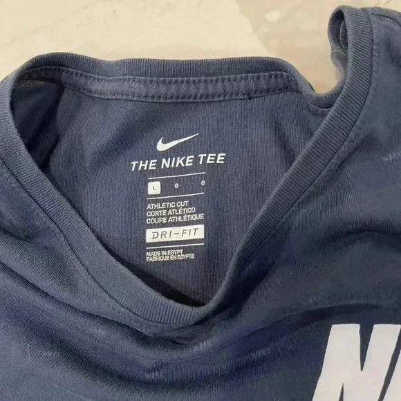 Nike Dri Fit Blue All Over Graphic Men's Large Athletic Cut T-Shirt Athleisure - Picture 4 of 7